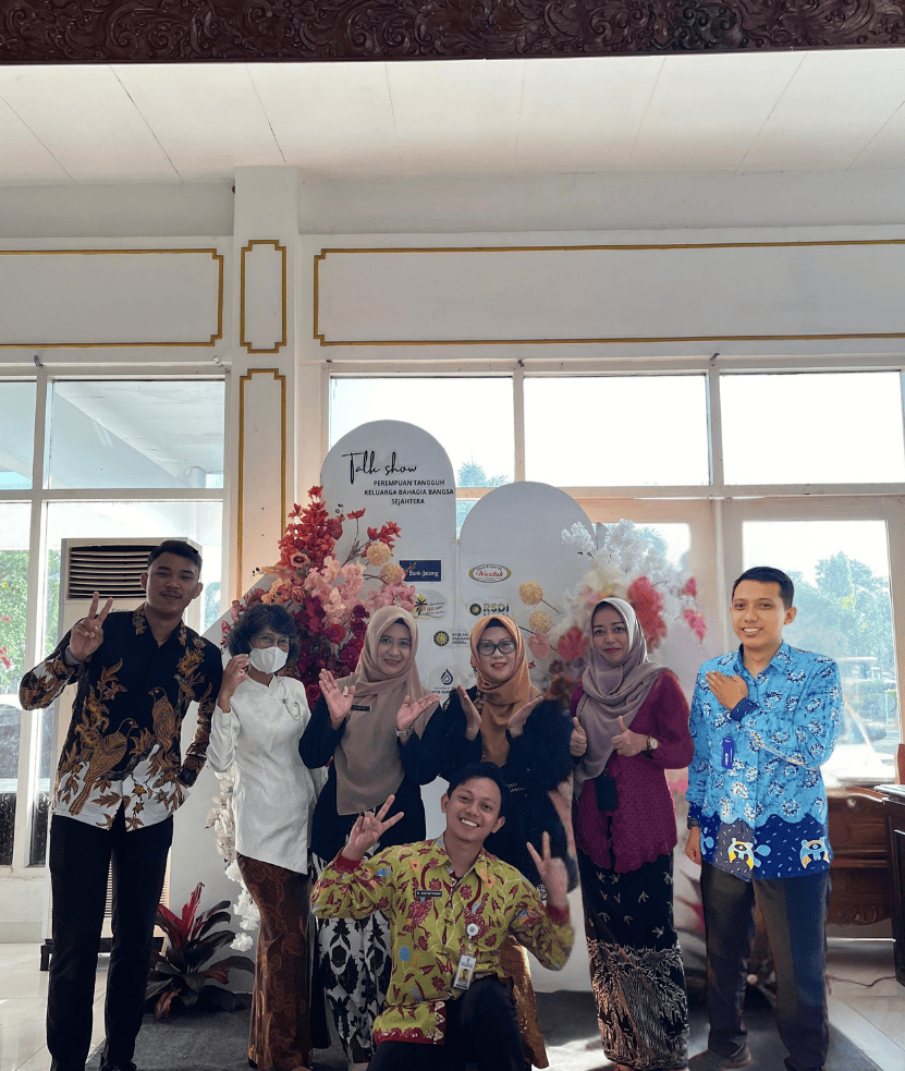 TUGAS DAN FUNGSI BIDANG KELUARGA SEJAHTERA DAN PEMBERDAYAAN KELUARGA